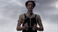 Adrien Brody como Harry Houdini