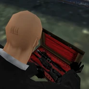 A disassembled R93 in its case.