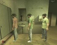 Rockers Choice, queue in the WC.jpg (117 КБ) Очередь в туалет. Изображение "сшито" из трёх разных скриншотов, поэтому никто не смотрит на 47-го