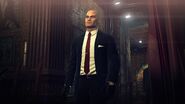 47 acquires his new suit at the Tailor.