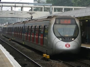 港鐵近畿川崎列車停泊於大埔墟站