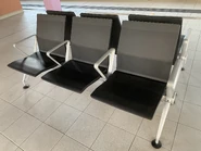 沙田圍站的新款座椅