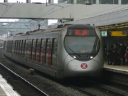 港鐵近畿川崎列車停泊於沙田站