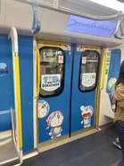 東鐵綫「多啦A夢」主題列車車門