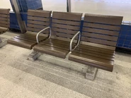 東鐵綫大圍站的座椅