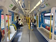 東鐵綫「多啦A夢」主題列車車廂