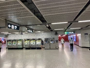 通往C出口的通道及大堂售票機