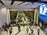 通往香港站的轉綫通道