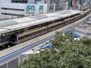 列車到達觀塘站（2022年8月）