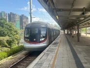 列車正駛離大埔墟站