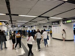 Admiralty Station concourse 20-04-2022
