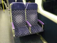 東鐵綫SP1900的頭等車卡座椅
