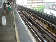 2號月台路軌（2011年7月，安裝月台閘門前）