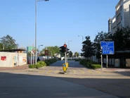 旭日街／崇安街以東為雙程路（2023年1月）