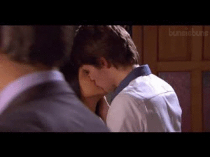 Tumblr m0ngtgcew81rpjvd8o1 500.gif