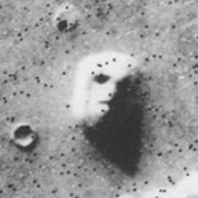 Face-on-mars-is-watching-us04