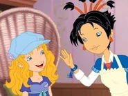 Holly-Hobbie-and-Devon-bracelet.jpg (47 KB)