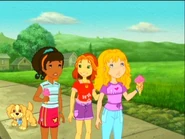 Holly sees the house.jpg (29 KB)