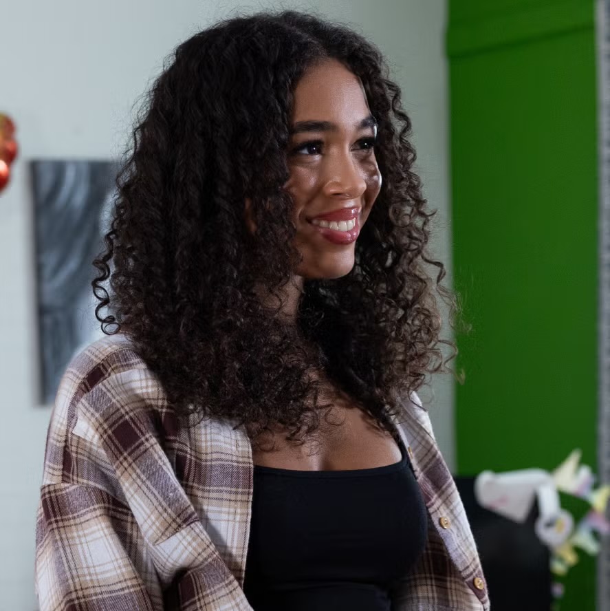 VICKY （Vicky Grant | Hollyoaks Wiki | Fandom）