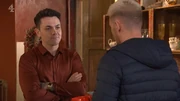 Jonny introduces himself to Ste.