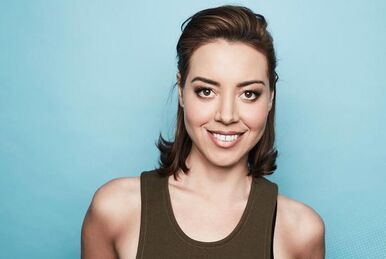 Aubrey Plaza - Earwolf