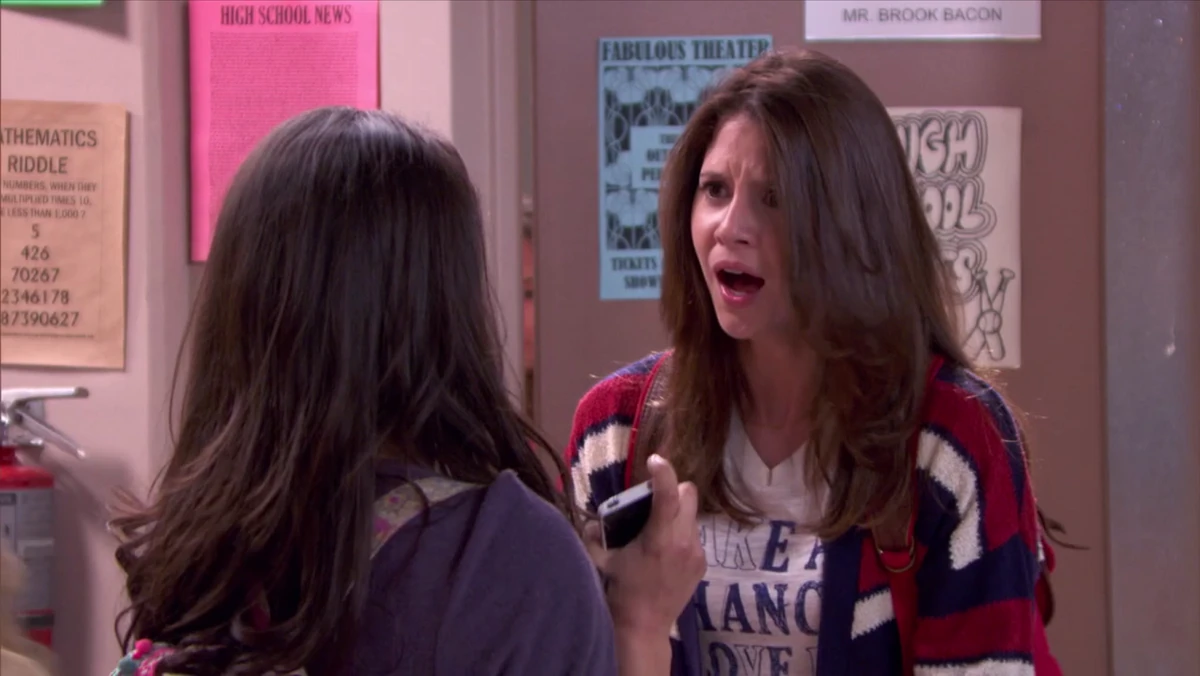 Loren Makes the Top 25 | Hollywood Heights Wiki | Fandom