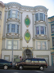 2007-08-11 02 An especially interesting Victorian, North Beach