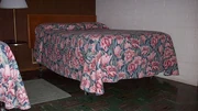 beds with coverlets