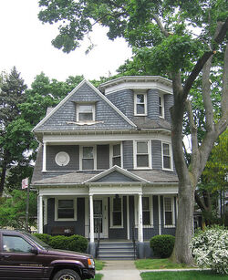 2008-05-11 01 Attractive grey house in Prospect Park South, Brooklyn