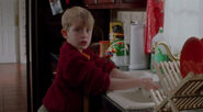 Homealone-movie-screencaps.com-6906