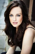 Penny mcnamee-350x525.jpg (39 KB)