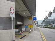 Car Park 4 CTR Mar14 3.jpg (273 KB) 暢達路連接香港國際機場四號停車場入口(2014年3月)