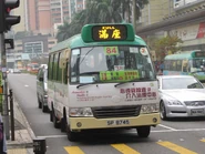 新界專綫小巴84線於電牌顯示「滿座」字樣