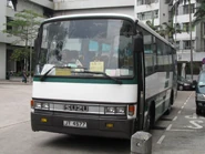 NR95線曾使用嶼巴退役轉售的二手巴士行走