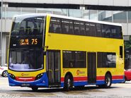 首批投入服務的量產型Enviro400（70XX）投入服務初期不時行走75線