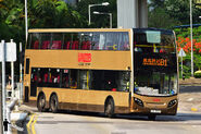 設有行李架的Enviro500 MMC 12.8米（3ATENU）曾為B1線掛牌車