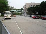 站景（左），右為「昌田樓」站（2014年3月）