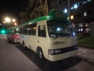 大埔專線小巴旗下用車FJ3018停泊大埔墟站（2025年11月）