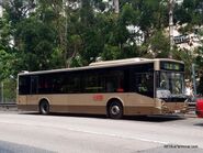 Kn-14h avc69.jpg (276 KB) 設有兩個輪椅停放區的富豪B7RLE為14H線主力用車