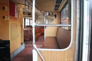 首輛利蘭奧林比安空調巴士（AL1）的下層車廂佈局