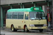 312線用車抵達青衣城