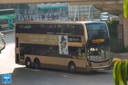 286P線用車駛經大圍迴旋處