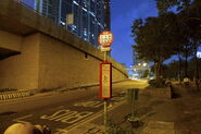 站景，多條路線於2011年初增停此站（2011年9月）
