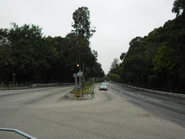 與鳳池路交界處