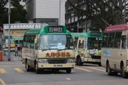 50線用車駛入裕民坊