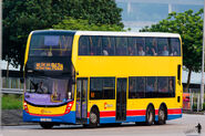 城巴配Facelift MK II車身Enviro500 MMC 12.8米被安排行走962B線