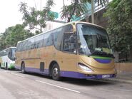 NR935 MY5608.jpg (298 KB) NR935線用車於愛秩序灣道候命