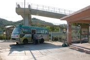 TaiPo-KauLungHang-8312.jpg (386 KB) 25B線以九龍坑老圍為總站,載客後折返大埔墟(2012年9月)