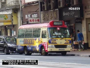 香港仔至石塘咀線用車途經德輔道西（2017年10月）