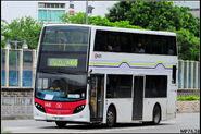 港鐵巴士（新界西北）新引入之Enviro400雙層巴士上層車頭均設有樹擋（圖為146／RP2851）